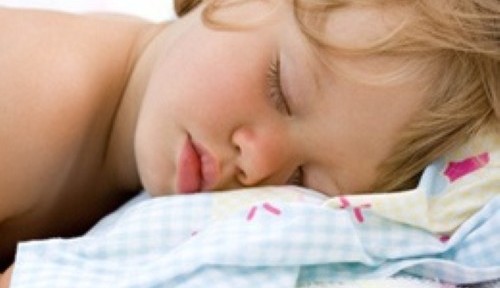 Doit-on interdire la sieste à la garderie à un enfant, à la demande du parent?