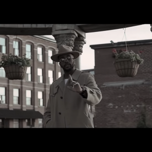 Vidéoclip: MV – Toussaint Louverture